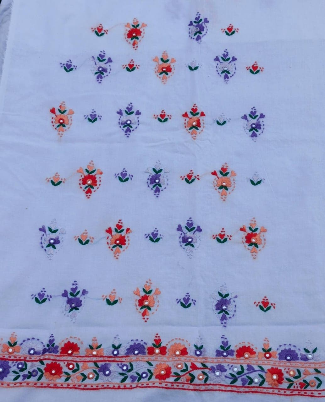 White Multi Floral Embroidered Lawn – 1 Piece Shirt 2